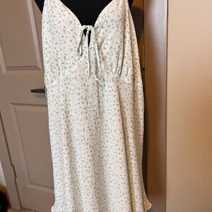 ARULA White Floral dress